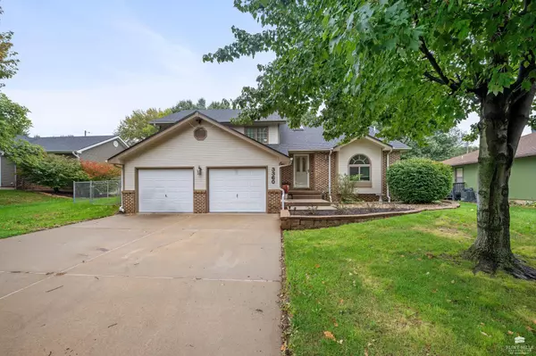 Manhattan, KS 66502,3360 Effingham ST