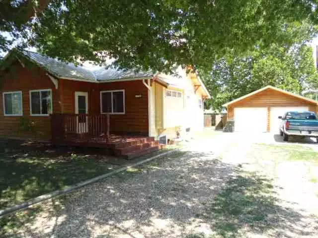 330 N Lake ST, Riley, KS 66531