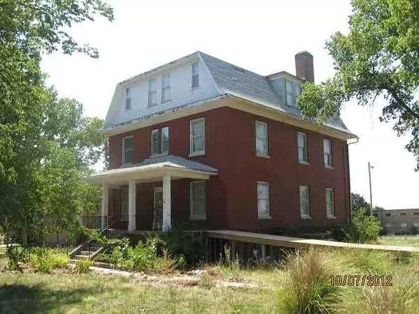 Miltonvale, KS 67466,811 Tootle ST