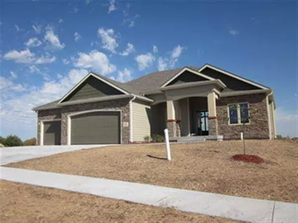 Manhattan, KS 66503,124 Fourwinds CT