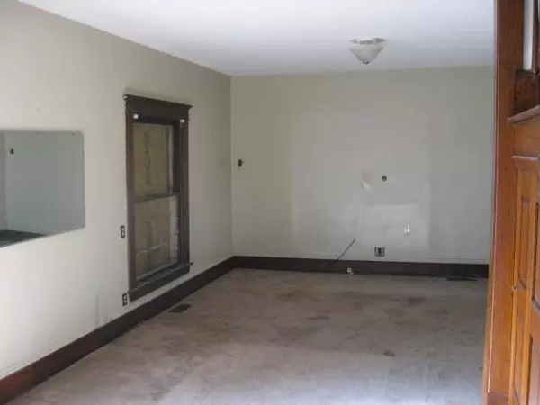 Miltonvale, KS 67466,312 W 1st St.