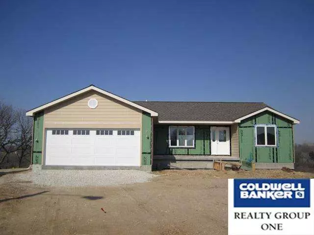 225 Fourwinds CT, Manhattan, KS 66503