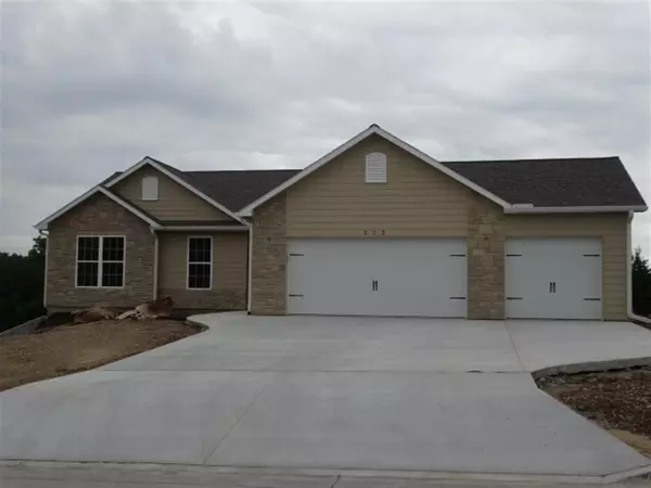 Manhattan, KS 66503,212 Fourwinds CT