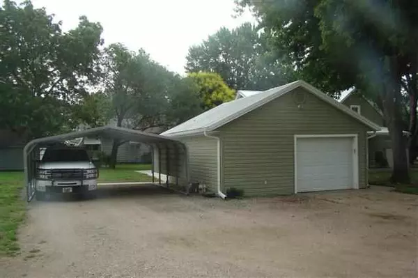 Mcfarland, KS 66501,321 E 1st