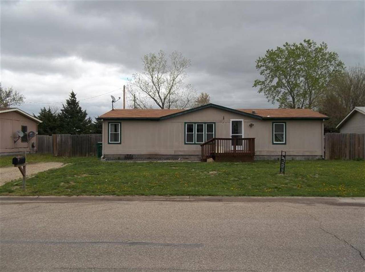 2810 Nelson's LNDG, Manhattan, KS 66502