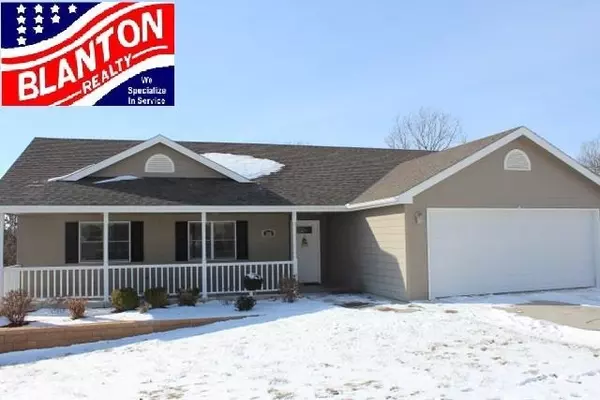 306 Lockett LN, St. George, KS 66535