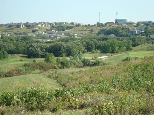 2216 Mackintosh CT, Manhattan, KS 66503