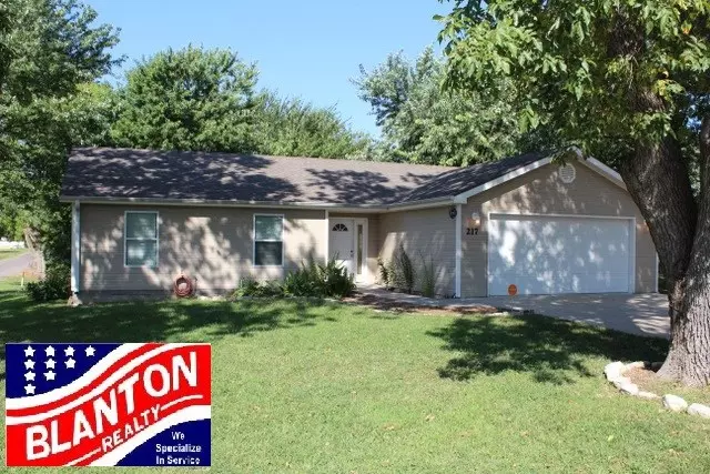 217 S Erpelding AVE, Leonardville, KS 66449