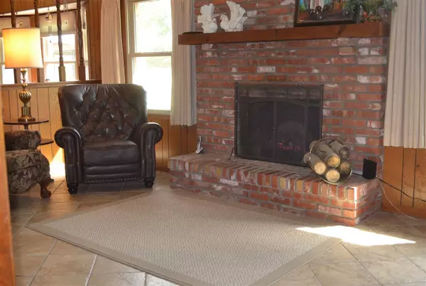 Berryton, KS 66409,5630 SE Berryton RD