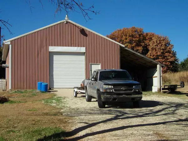 Wamego, KS 66547,3700 Appleyard RD