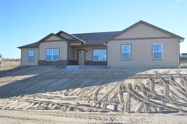 102 Prairie Meadow Rd., St. George, KS 66535