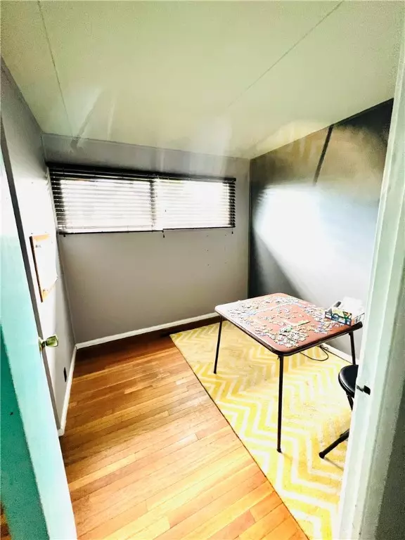 Hoopeston, IL 60942,704 W Penn ST