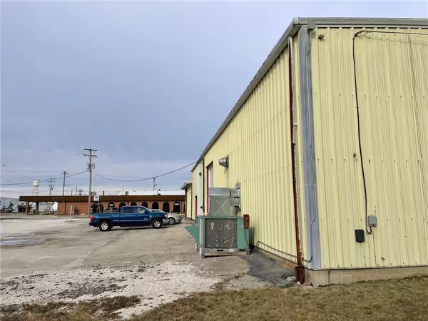 Hoopeston, IL 60942,105 E Penn ST