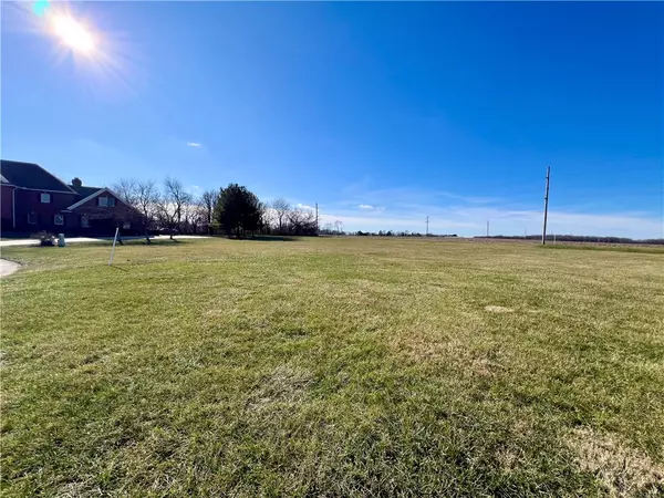 23 Cambridge, Mattoon, IL 61938