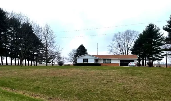 9738 E 3100 North RD, Potomac, IL 61865