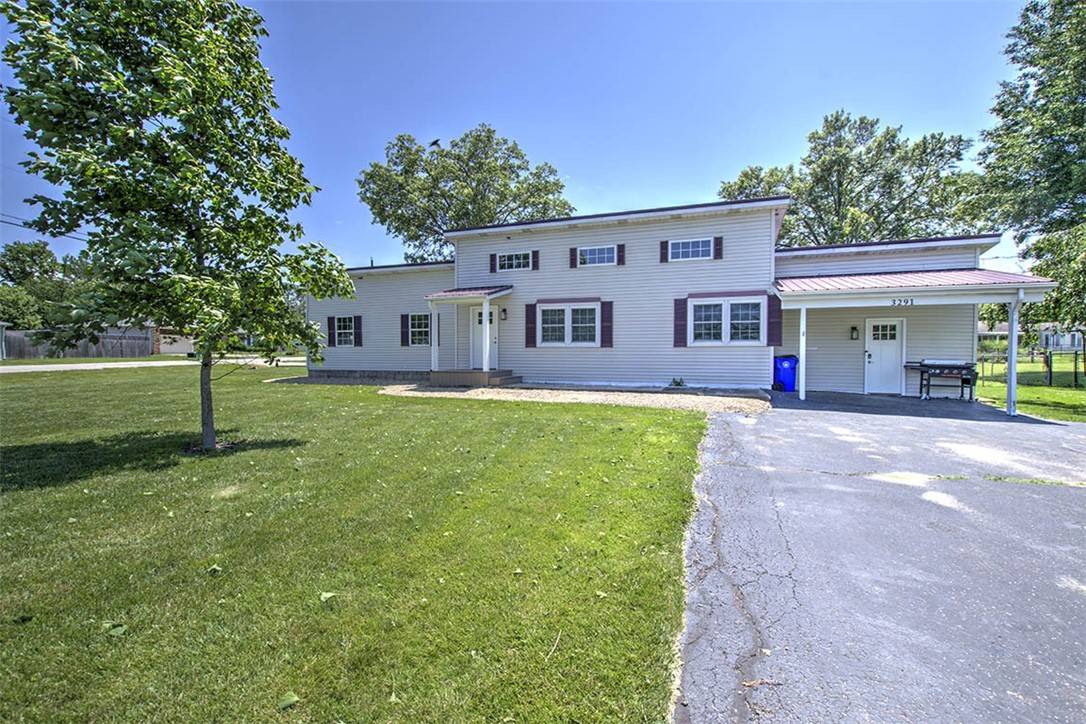 3291 Cedar ST, Decatur, IL 62521