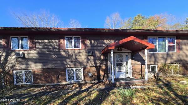 22 PARADISE RD, Lock Haven, PA 17745