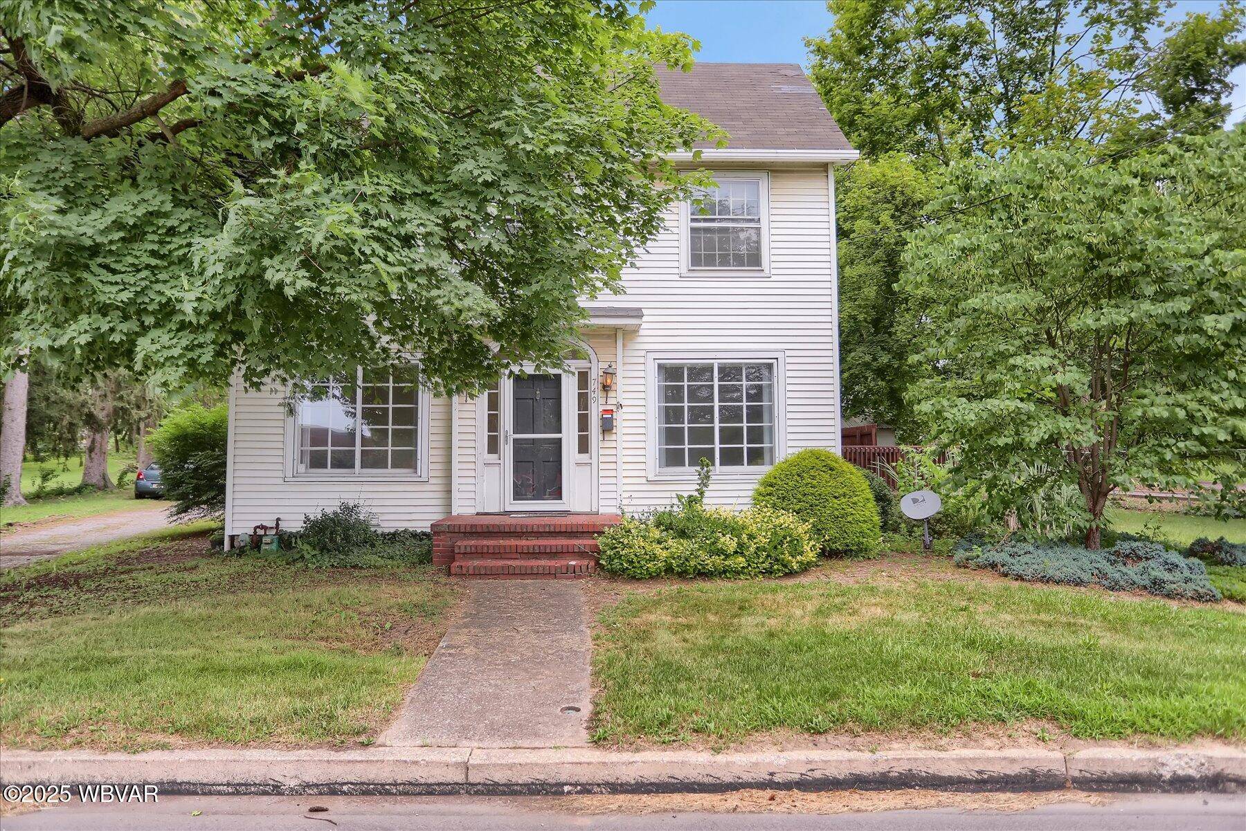 749 MAHONING ST, Milton, PA 17847