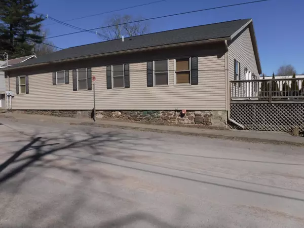 New Albany, PA 18833,514 FRONT ST