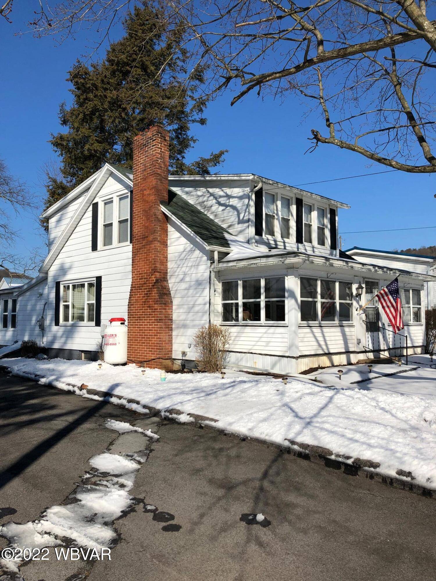 60 S ALLEGHENY ST, Lock Haven, PA 17745