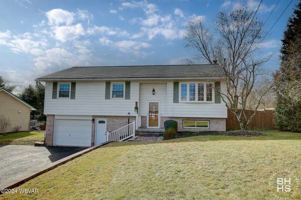 97 GRIMESVILLE RD, Williamsport, PA 17701