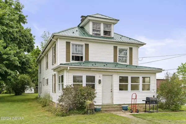 367 S OLD TRL, Selinsgrove, PA 17870