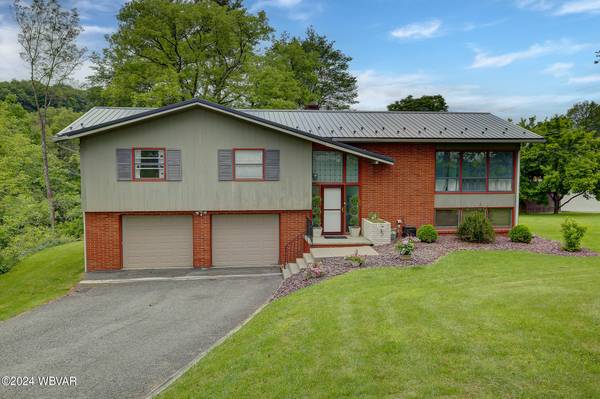 1 RIDGEDALE AVE, Williamsport, PA 17701