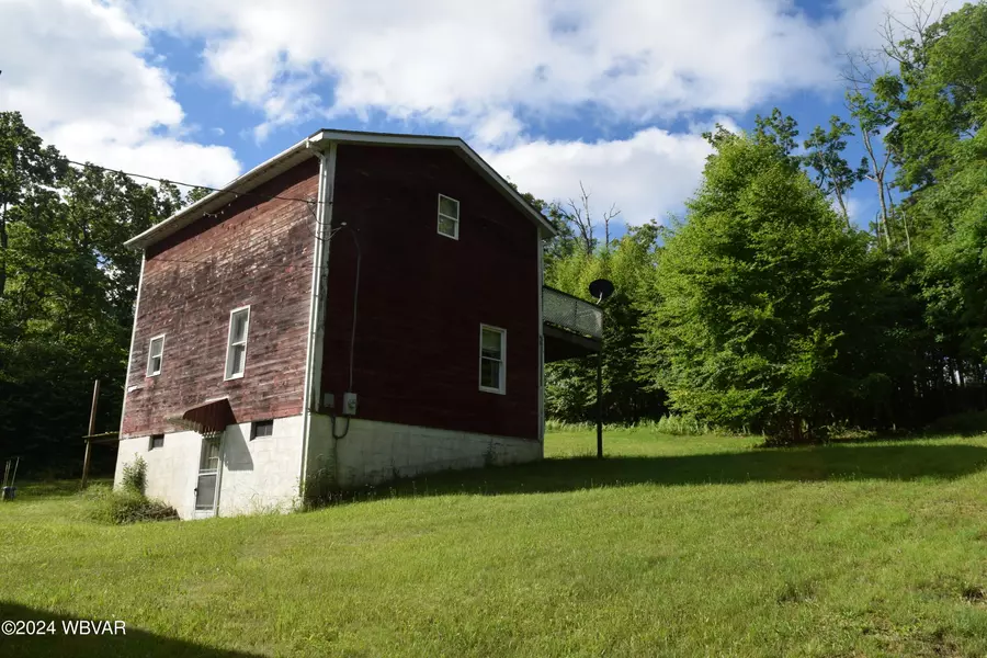 156 GROUSE TRAIL RD, Beech Creek, PA 16822