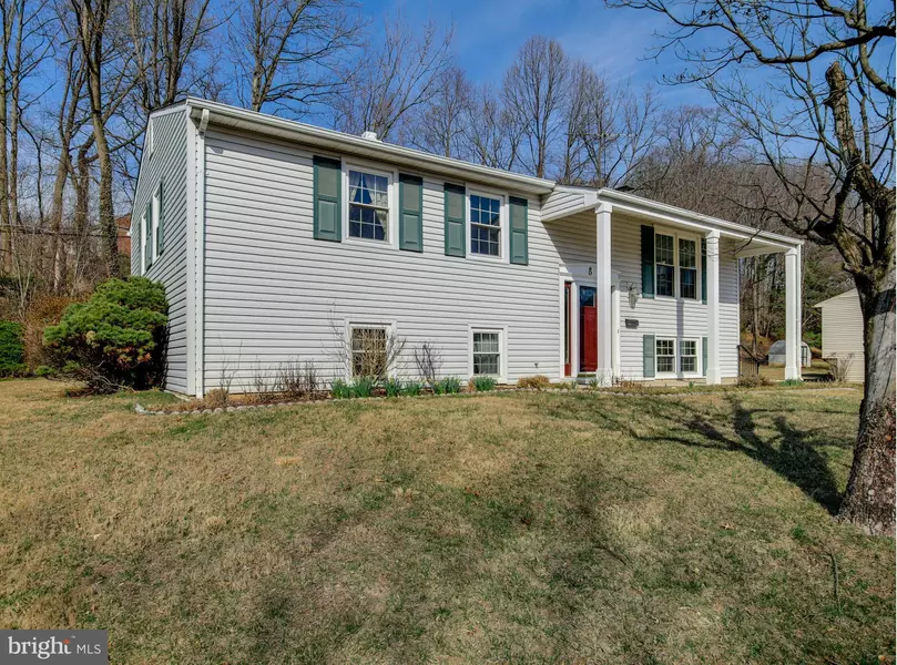 8 WAKEHAM CT, Lutherville Timonium, MD 21093