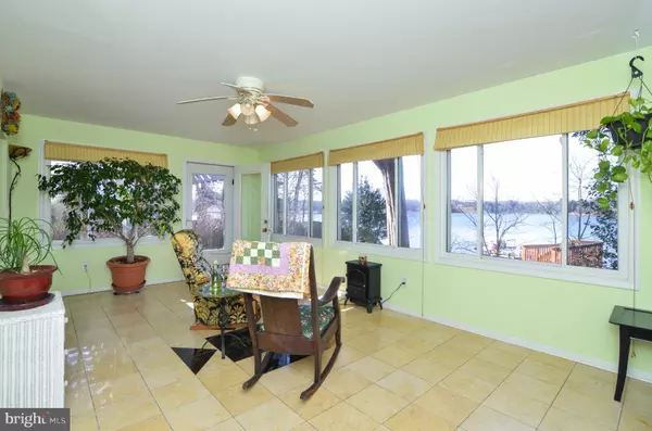 Colonial Beach, VA 22443,209 ROSIER LN