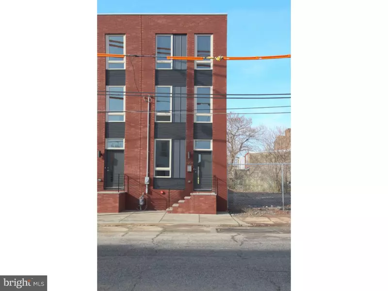 1908 E CUMBERLAND ST, Philadelphia, PA 19125