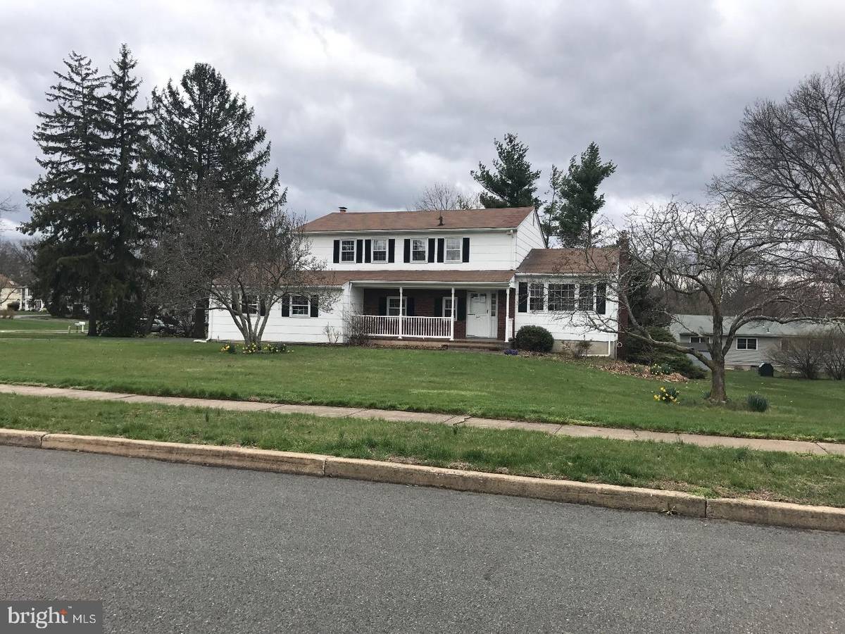 Ewing Twp, NJ 08560,4 BARBARA LN