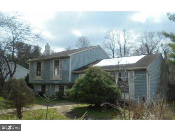 1102 GLENWOOD CT, Woodbury Heights, NJ 08097