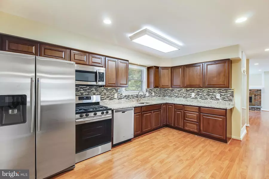 11705 FERNSHIRE RD, Gaithersburg, MD 20878