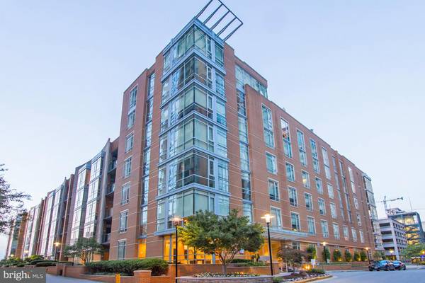 12025 NEW DOMINION PKWY #211, Reston, VA 20190