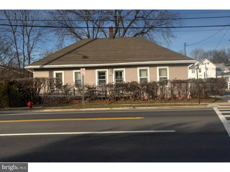 4 E FRANCIS ST, Wrightstown, NJ 08562