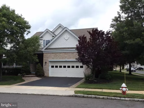 75 HUXLEY CIR, Evesham, NJ 08053