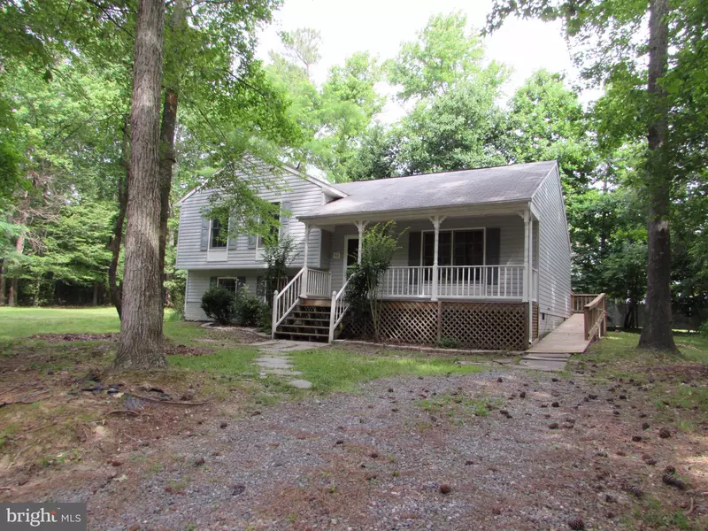 54 CENTURY LN, Montross, VA 22520