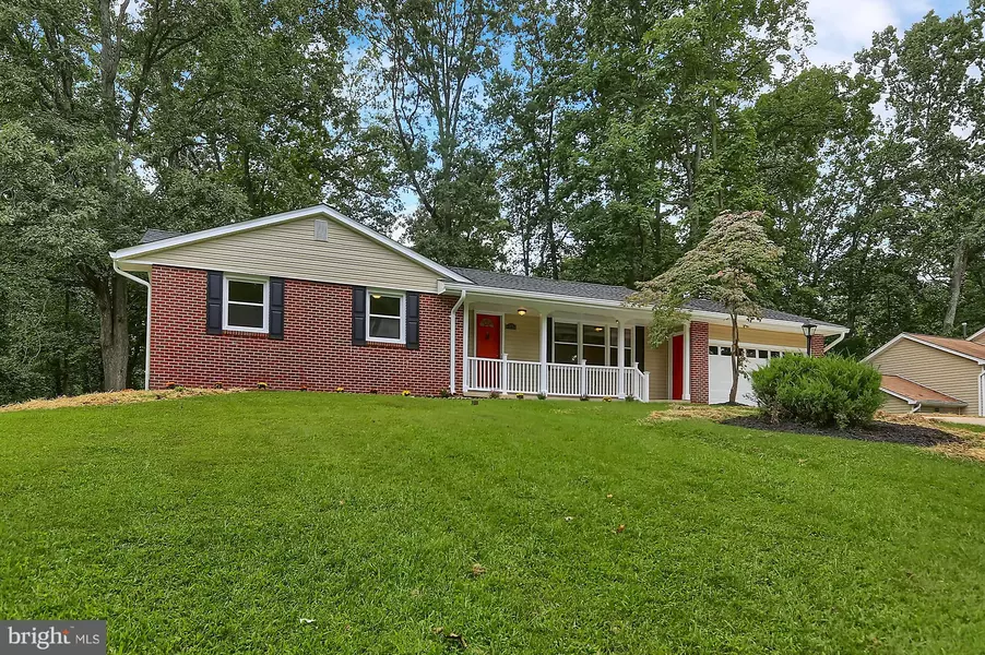 6220 OAK HILL DR, Sykesville, MD 21784