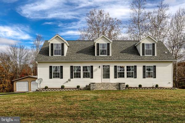 343 DARK HOLLOW RD, Shermans Dale, PA 17090