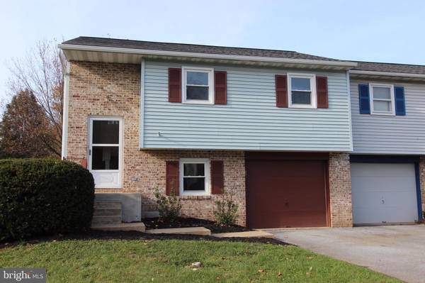 140 ROBERT EVANS WAY, Strasburg, PA 17579