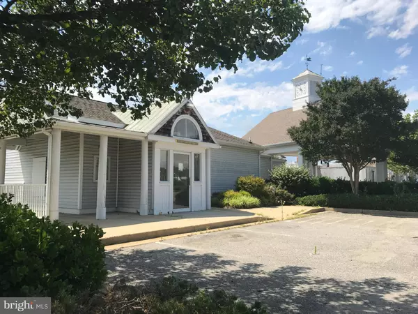 Solomons, MD 20688,70 HOLIDAY DR