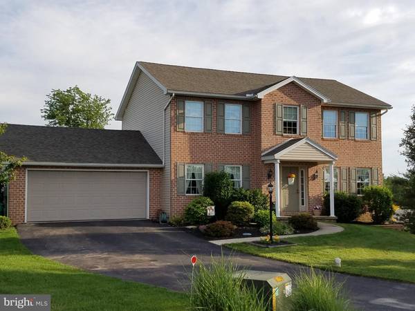 1628 MALIBU DR, Chambersburg, PA 17202