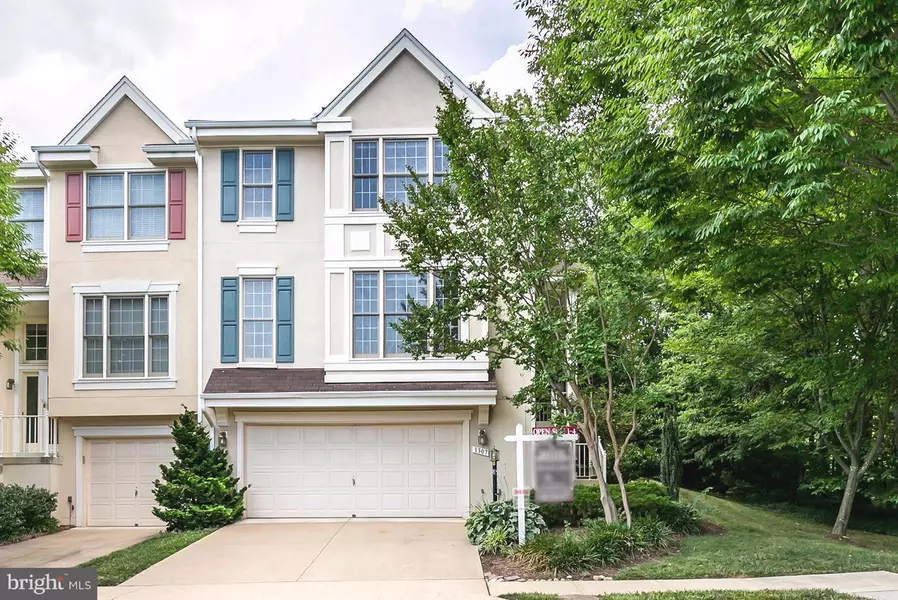 1307 PARK GARDEN LN, Reston, VA 20194