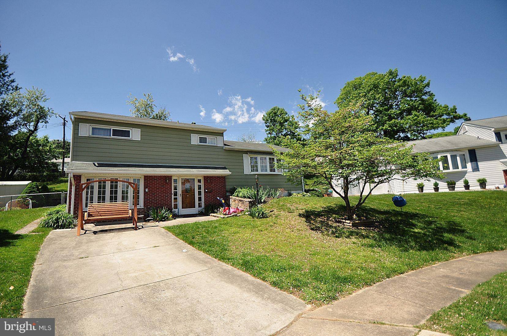1200 OAKLAND CT, Baltimore, MD 21227