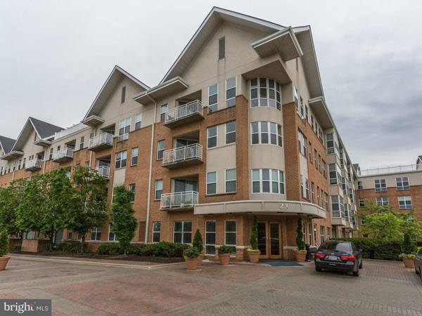 23 PIERSIDE DR #230, Baltimore, MD 21230