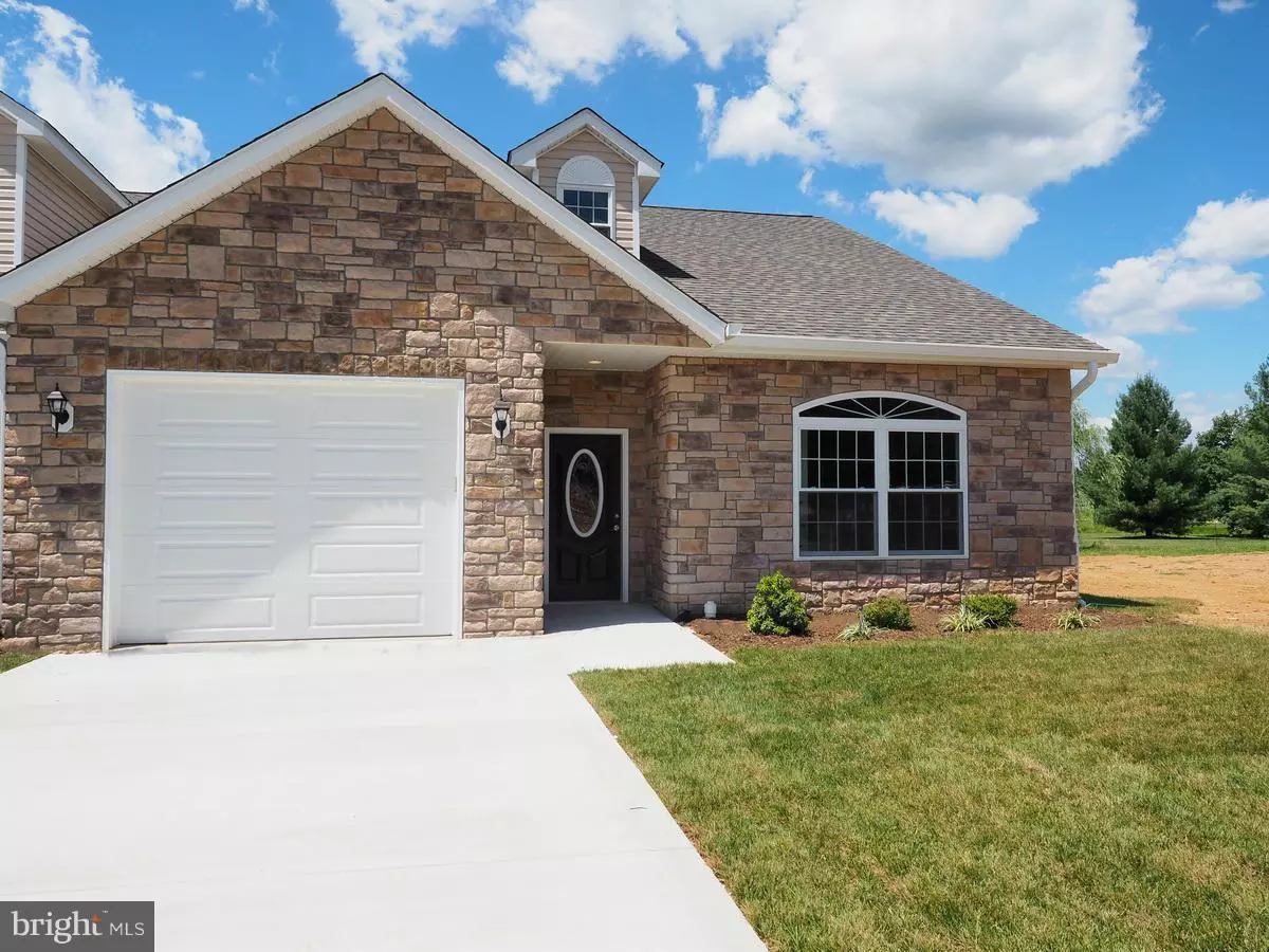 Charles Town, WV 25414,293 BALTUSROL DR #LOT 69