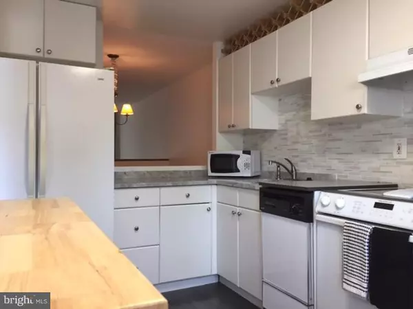 Reston, VA 20191,11295 SILENTWOOD LN