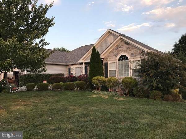 823 CRYSTAL LN, Strasburg, VA 22657