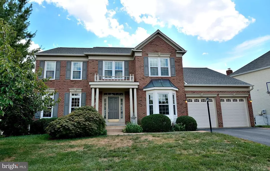 5228 FERNBROOK DR, Centreville, VA 20120